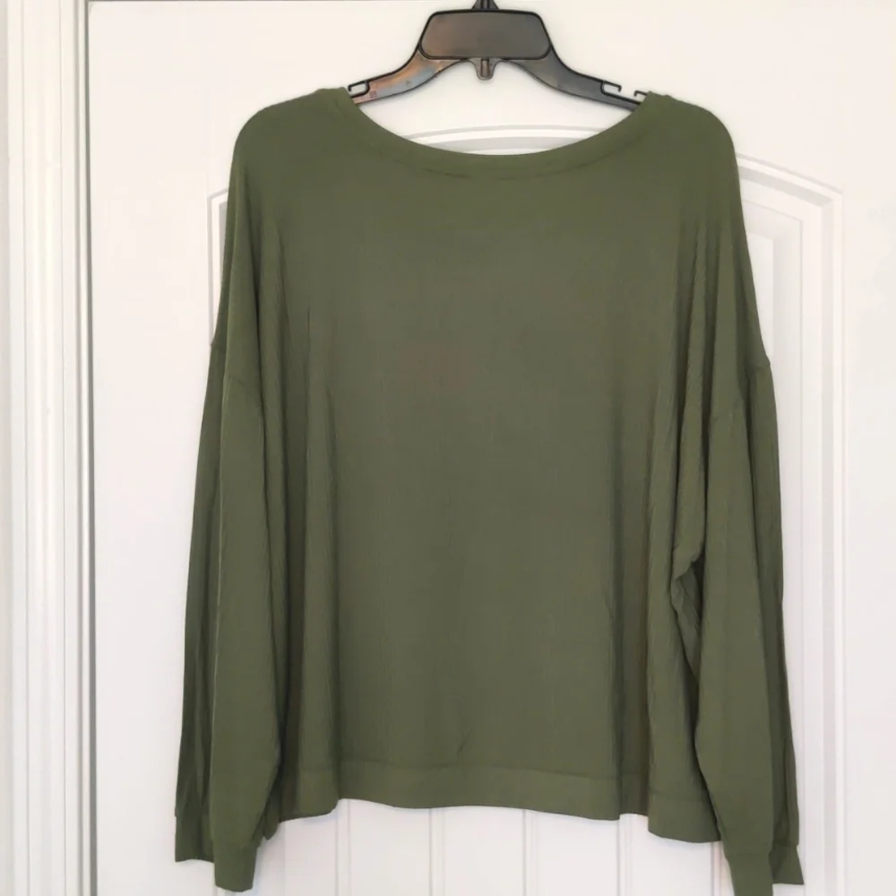 Old Navy Rib-Knit Top - Picture 6 of 7